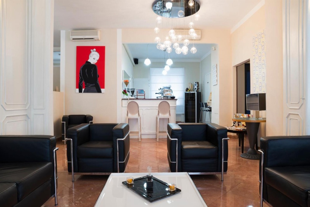 Hotel Tourist Main image