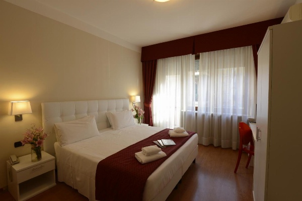 Hotel Tourist image 19